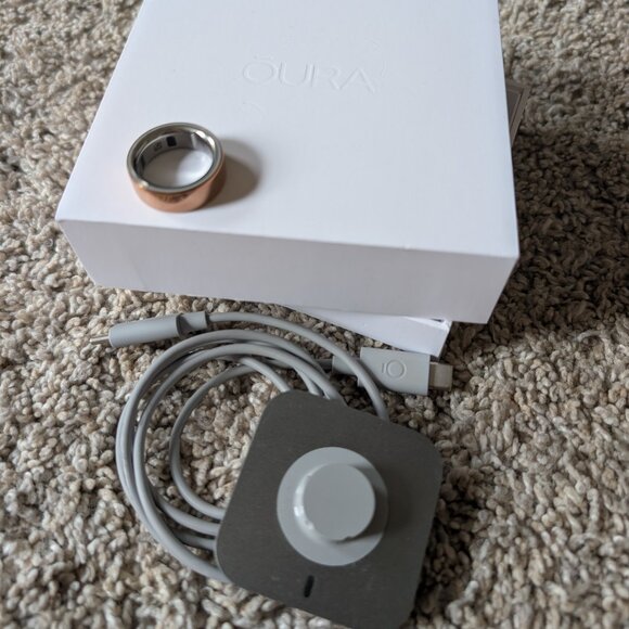 OURA Ring Gen 4, Rose Gold Size 8 - Picture 1 of 6